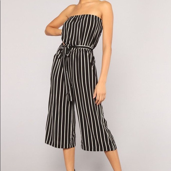 Forever 21 Pants - NWOT Forever 21 Strapless Jumpsuit
